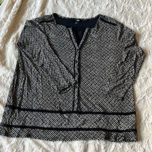 Lucky Brand Black/Cream 3/4 Sleeve Front Buttoned Crochet insert  knit top-sz M